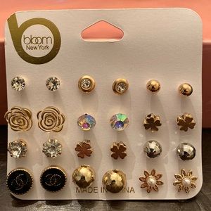 12 pair fashion earrings in gold